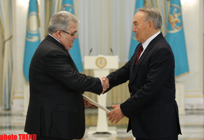 Azerbaijani ambassador presents credentials to Kazakh president (PHOTO)