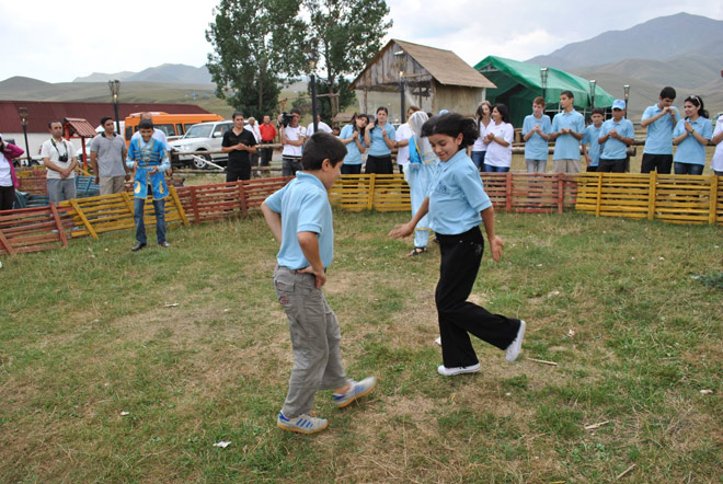 Diabetes summer school declared a success by Heydar Aliyev Foundation (PHOTO)