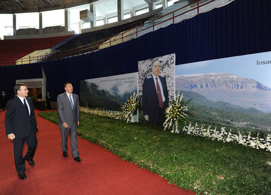 Azerbaijani President attends international environmental exhibition under motto 'Azerbaijan for the green world' (PHOTOS)