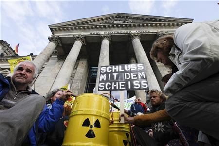 Tens of thousands protest against German government nuclear plans