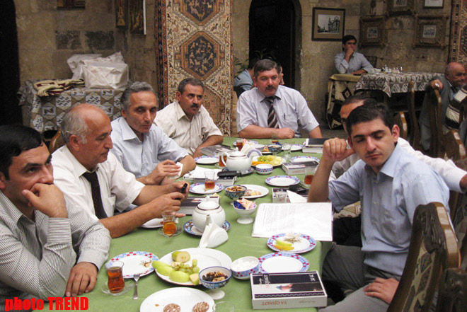 Состоялась презентация книги азербайджанского поэта Исы Джавадоглу (ФОТО)