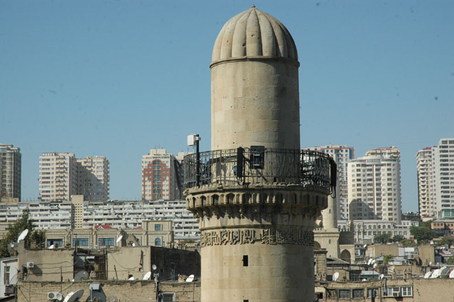 "Карабахский азан Гази" будет звучать в мечетях Тегерана и на телеканале, вещающем на арабском языке в Европе