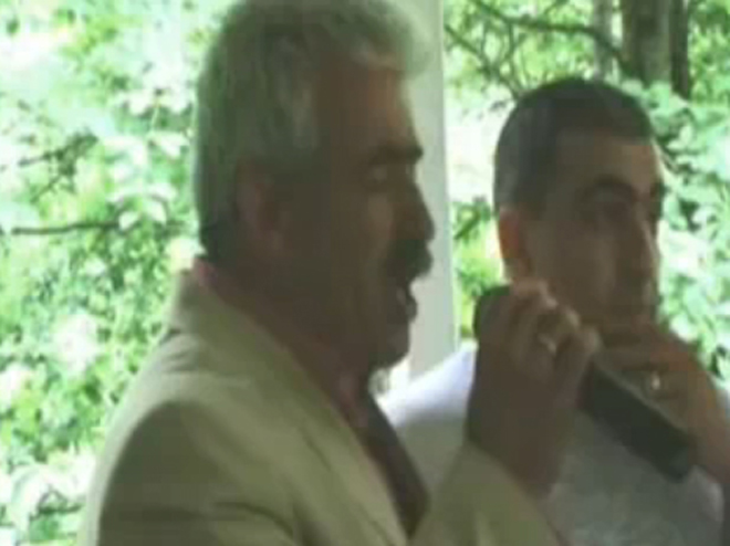 В Армении азербайджанец исполнил мугам? Армяне кайфуют и аплодируют (видео)