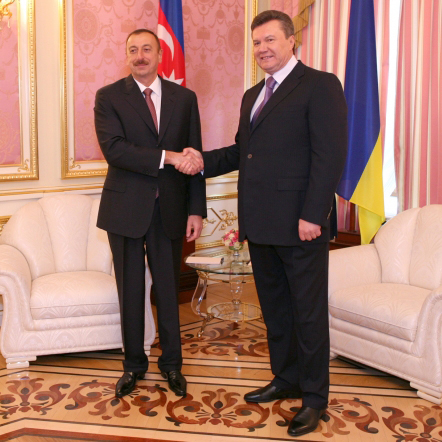 Azerbaijani, Ukrainian presidents call for closer cooperation in energy sphere