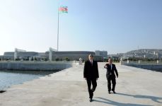 Президент Ильхам Алиев принял участие в открытии Музея Государственного флага (ДОПОЛНЕНО) (ФОТО)