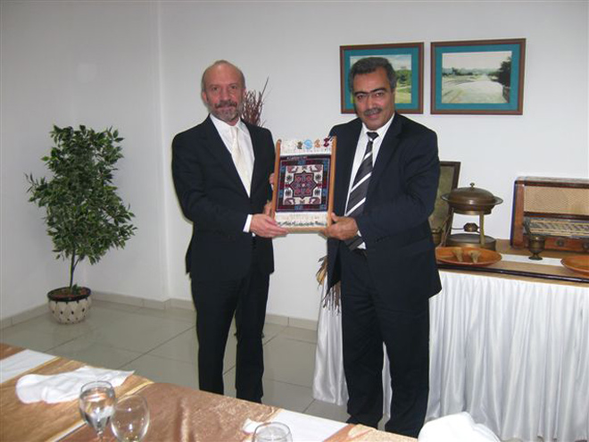 Azerbaijani media reps meet with founder of Turkish Republic of Northern Cyprus (PHOTO)