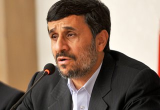 Ahmadinejad warns regional countries on serving U.S. interests