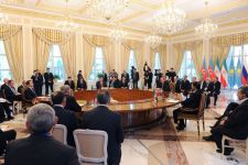 Азербайджан наладил взаимовыгодные деловые, дружеские отношения со своими соседями - Президент Ильхам Алиев (ДОПОЛНЕНО-2) (ФОТО)