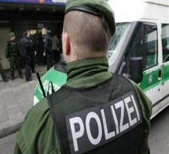 German police carry out nationwide search for suspect
