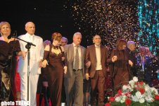 Веселый юбилей Русской драмы в Баку (фотосессия)