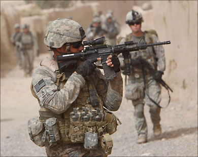 НАТО начинает передачу военным Афганистана контроля над территориями страны