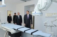 Президент Азербайджана ознакомился с капитальным ремонтом здания Научно-хирургического центра имени Топчубашева (ФОТО) (версия 2)