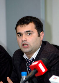 ТОП-20 азербайджанских телеведущих-мужчин 2011 года (фото)