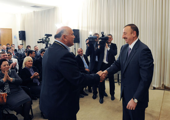 Азербайджан известен в мире как спортивная держава - президент Ильхам Алиев (Версия 2) (ФОТО)
