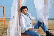 Азербайджанский певец Хайам Нисанов снимает клип об утопленниках (фотосессия)