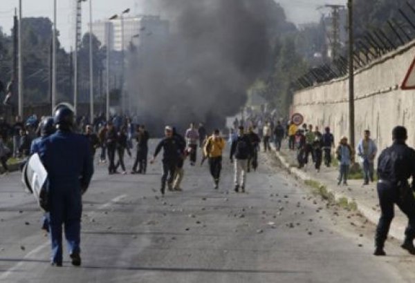 Three killed in sectarian clashes in Algerian city