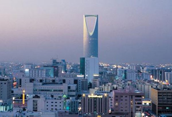 Suudi Arabistan ilk kez turist vizesi vermeye hazırlanıyor