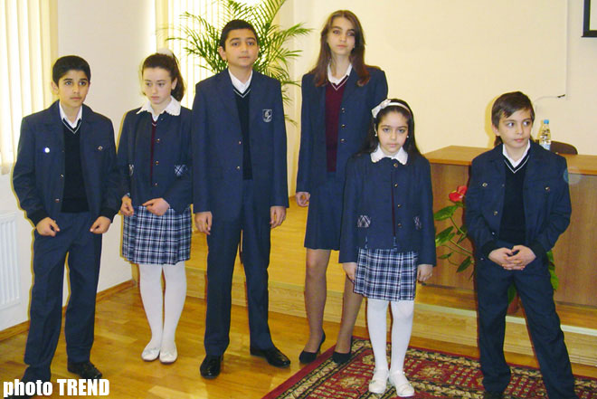 All schoolchildren in Baku to wear uniform from next school year (UPDATE) (PHOTO)