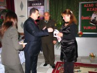 Вторая книга стихов заключенных презентована в женской исправительной колонии в Азербайджане (ФОТО)