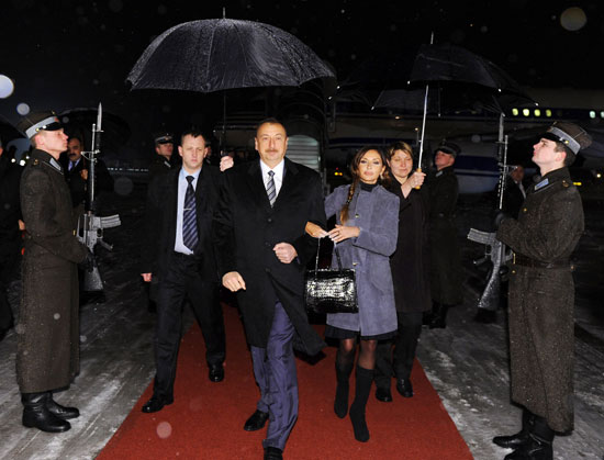 President of Azerbaijan embarks on official visit to Latvia (PHOTO)