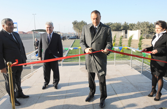 Azerbaijani President inaugurates pedestrian overpass, pedestrian underpass, road junctions and Central Dispatcher Service of Bakuelektrikshebeke (UPDATE) (PHOTOS)