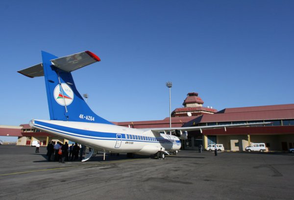 Бакинский аэропорт возобновил прием и отправку авиарейсов