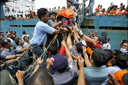 Iranians, Afghans among 200 missing in Indonesia boat sinking
