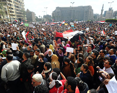 Демонстранты собираются в Каире для участия в акции "Возвращение революции"