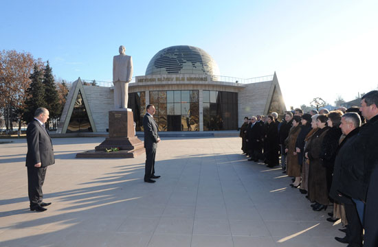 Президент Азербайджана находится с визитом в западном регионе страны (ФОТО)