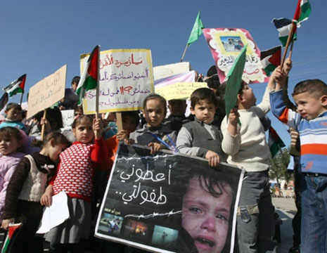Israel violating rights of Palestinian minors, rights group says