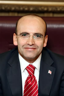 Turkish finance minister to travel to Qatar