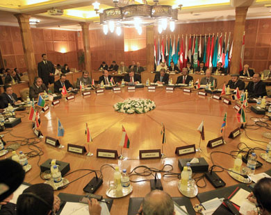 Arab League starts talks on Syria