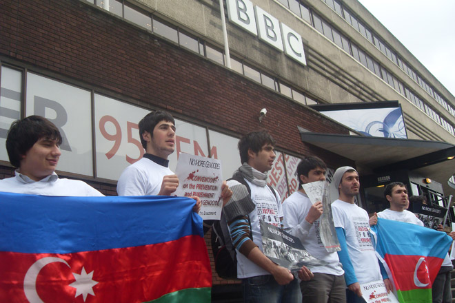 Procession held in Manchester on Khojaly genocide (PHOTO)