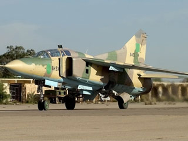 Libyan warplanes bomb oil-rich towns