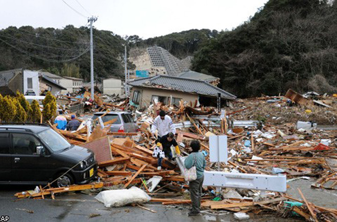 Earthquake topples houses in southern Japan