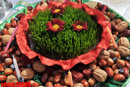 В преддверии праздника Новруз - "Ахыр чершенбе": ритуал, гадание, обряды
