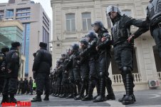 Попытка Общественной палаты провести несанкционированный митинг в Баку не удалась (ФОТО)