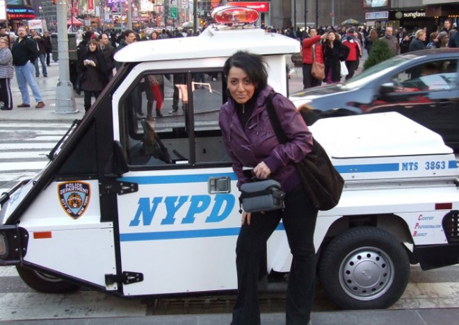 Эмма Алекперзаде в Нью-Йорке сразилась с Фреди Крюгером: "Полицейские проводили меня…" (фотосессия)