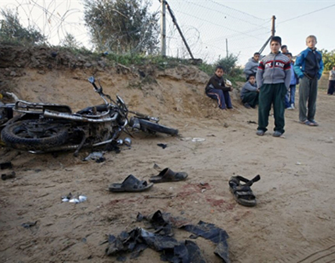 Gaza blast kills three Palestinian militants