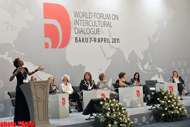 В Баку завершил работу Всемирный форум по межкультурному диалогу (ФОТО)