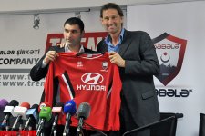 "Qəbələ" futbol klubu Azərbaycan milli komandasının müdafiəçisini transfer edib (FOTO)(VİDEO) - Gallery Thumbnail