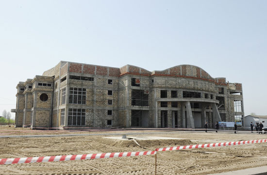 Президент Азербайджана ознакомился со строительством Олимпийского спортивного комплекса в Астаре (ФОТО)