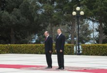 В Баку состоялась церемония официальной встречи Президента Румынии (ФОТО)