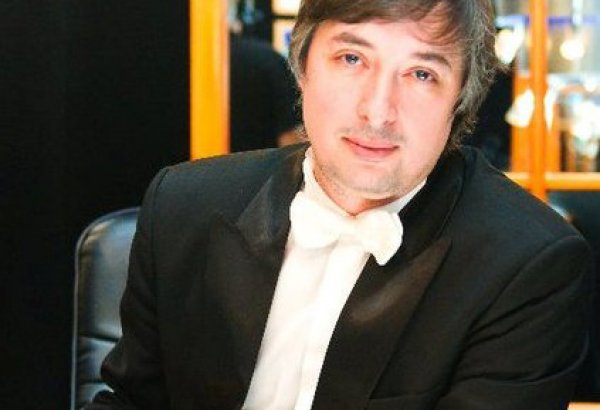 Ровшан Аскеров объявил, что покидает телепроект "Что? Где? Когда?"