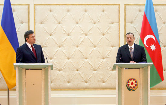 Azerbaijani, Ukrainian presidents give joint press conference (PHOTO)
