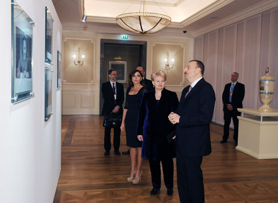 Lithuania`s President visits Heydar Aliyev Foundation (PHOTO)