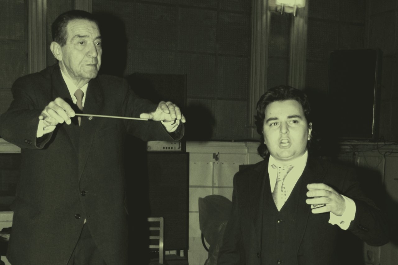 Молодой азербайджанский вокалист записал диск к 60-летию крупного оркестра