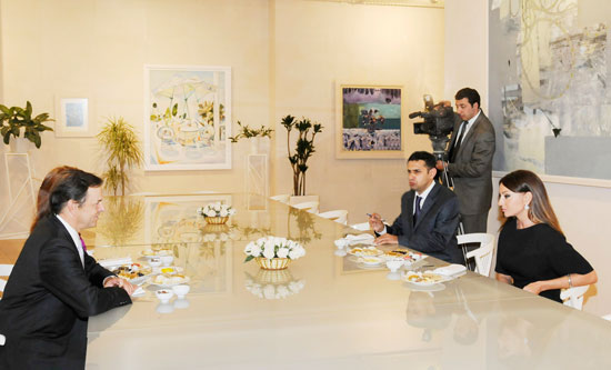 Azerbaijan`s First Lady Mehriban Aliyeva meets Van Cleef & Arpels President (PHOTO)