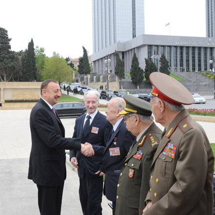 Azerbaijan`s President attends Victory Day ceremony in Baku (UPDATE) (PHOTO)