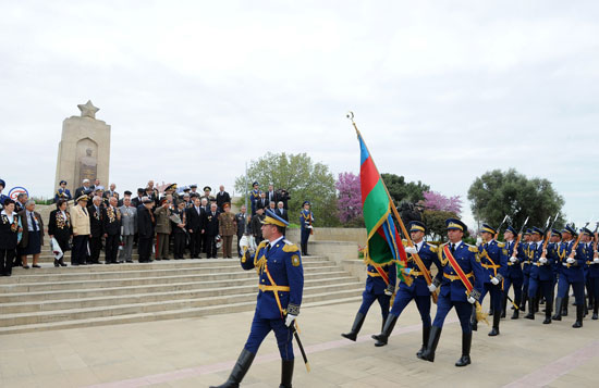 Azerbaijan`s President attends Victory Day ceremony in Baku (UPDATE) (PHOTO)
